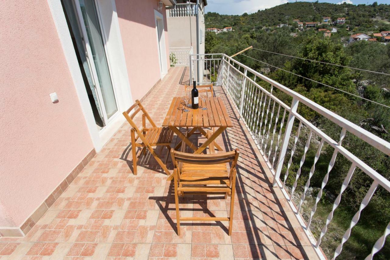 Apartman Paula 1 Apartamento Vinišće Exterior foto