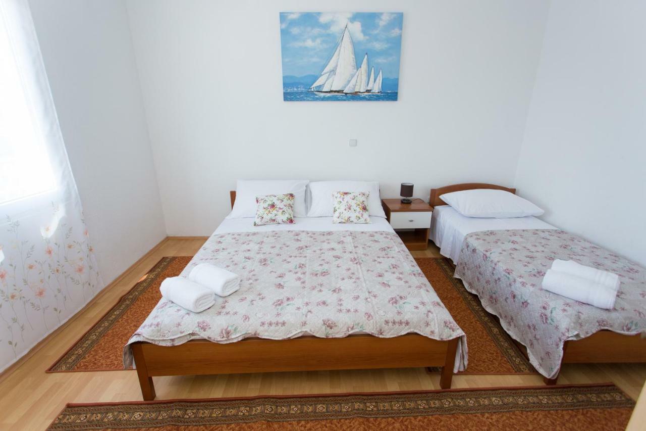 Apartman Paula 1 Apartamento Vinišće Exterior foto